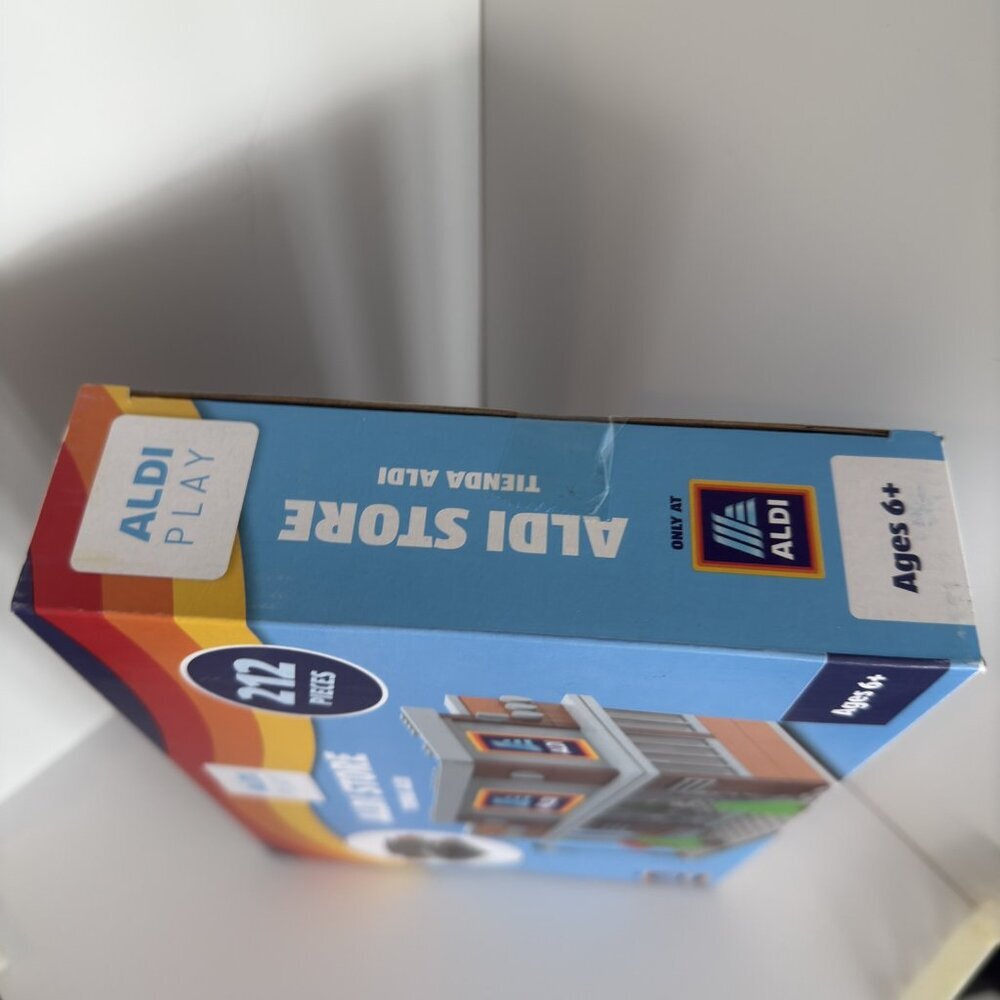 ALDI Play Store And Truck Bricks Building Lego Bundle Aisle of Shame - Picture 13 of 13